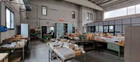 Almacén en San Giuliano Milanese, Italy 1157 m² No. 179640 10