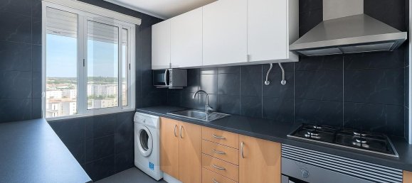 2 bedrooms Apartment in Vialonga, Portugal No. 226383 4