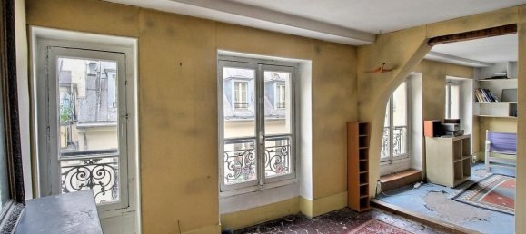 1 bedroom Apartment in Paris, France No. 166230 2