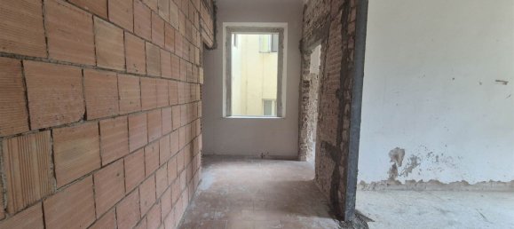 3 bedrooms Apartment in Florence, Italy No. 333933 2