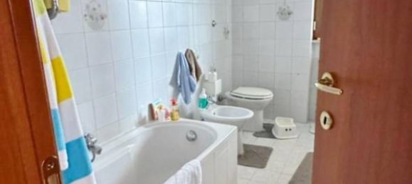 3 bedrooms Penthouse in Foggia, Italy No. 337230 3