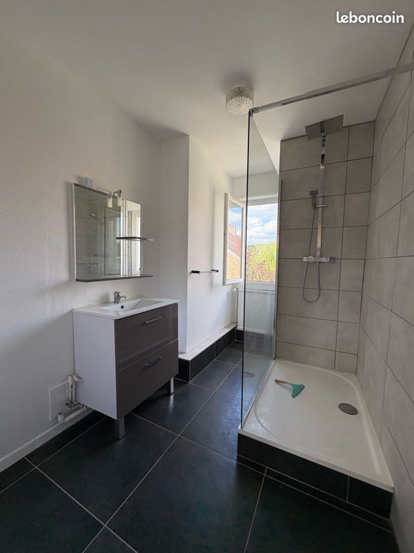 1 bedroom Apartment in Charleville-Mezieres, France No. 329603