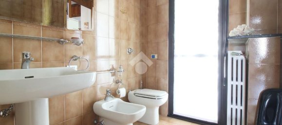 Apartamento de 5 habitaciónes en Pavia, Italy No. 78749 30