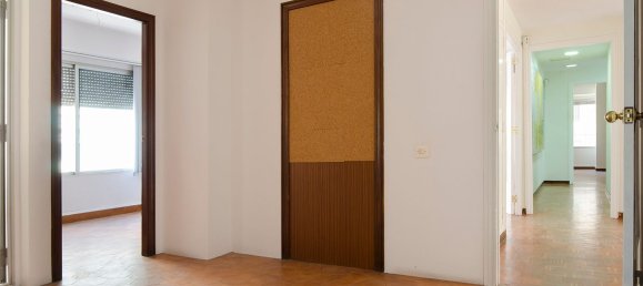 Apartamento T5 em Castellon de la Plana, Spain N.º 150623 2