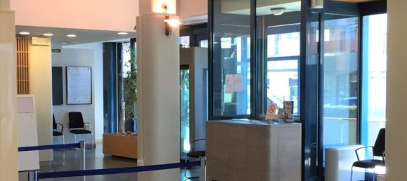 637m² Office in Montemurlo, Italy No. 372038 4