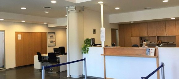 637m² Office in Montemurlo, Italy No. 372038 3