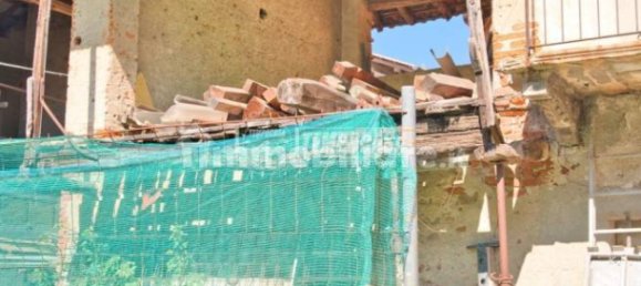 2 bedrooms House in Cameri, Italy No. 284916 20