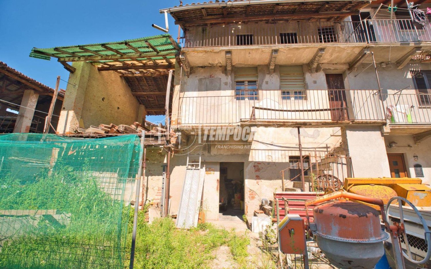 2 bedrooms House in Cameri, Italy No. 284916