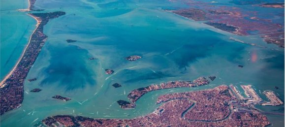 6 rooms Commercial property in Venice, Italy No. 61799 29