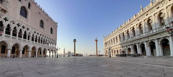 6 rooms Commercial property in Venice, Italy No. 61799 20