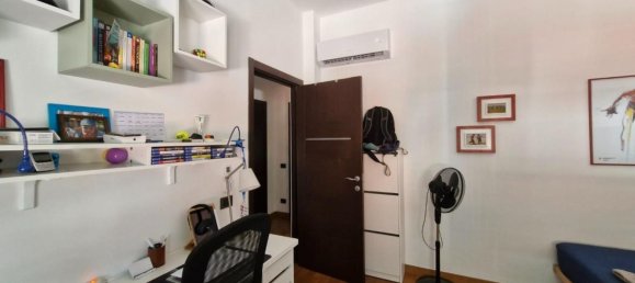 7-salle Appartement à Piombino, Italy No. 166684 27