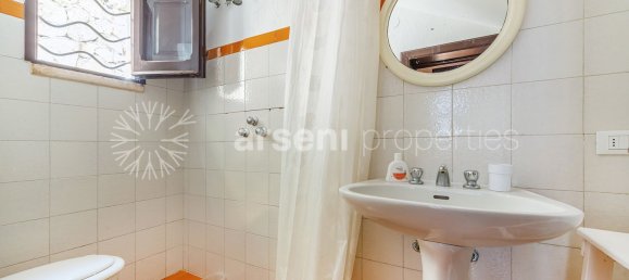 8-salle Villa à Castro, Italy No. 128900 34