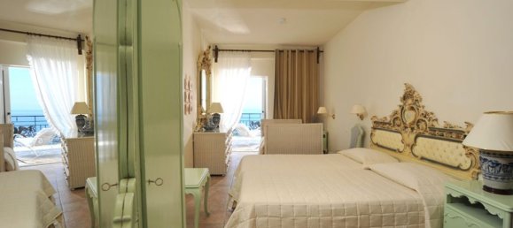 2 bedrooms Villa in Corfu, Greece No. 8192 11