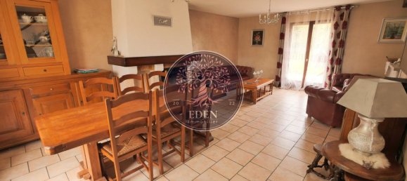 Casa de 4 dormitorios en Dreux, France No. 67204 2