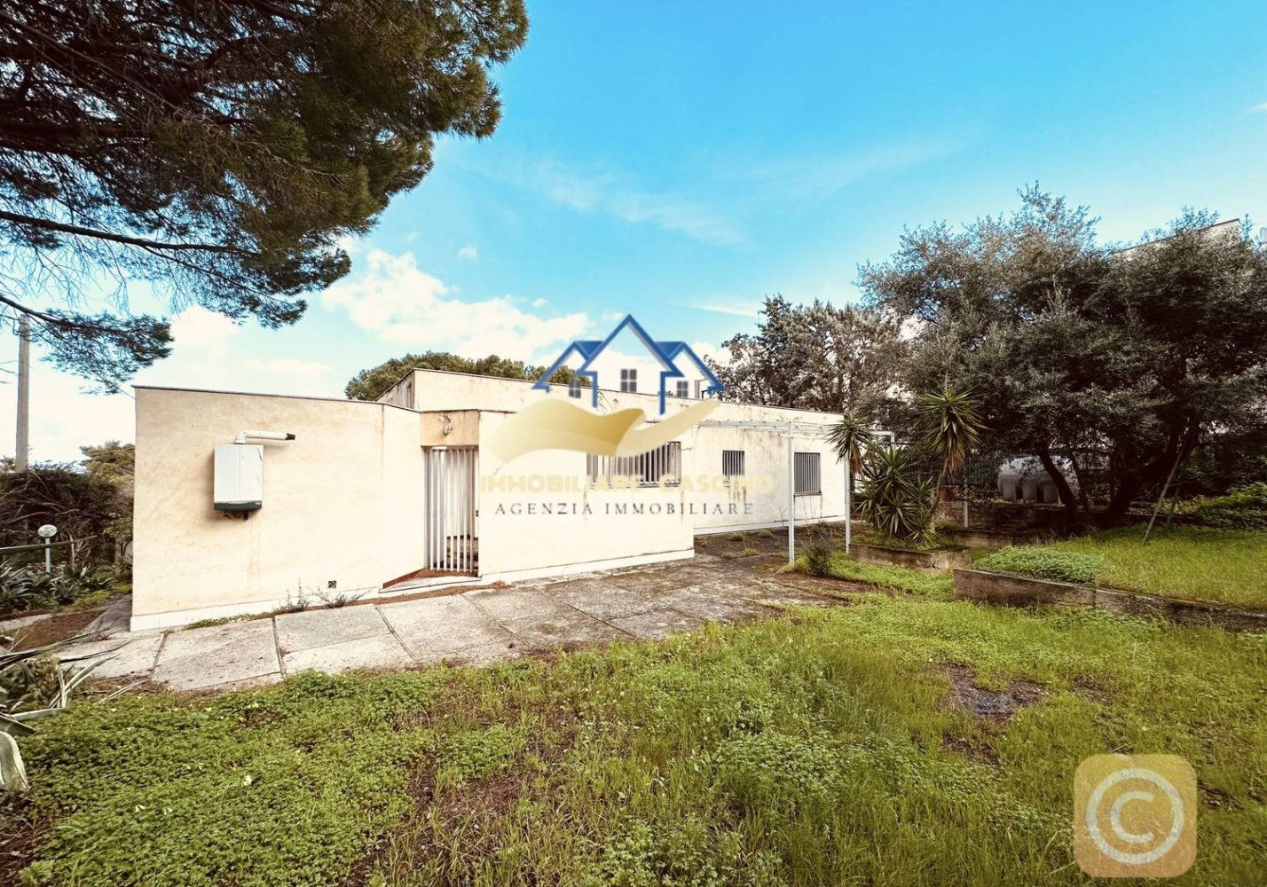 Villa de 5 dormitorios en Altavilla Milicia, Italy No. 344422
