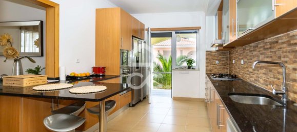 3 bedrooms Villa in Seixal, Portugal No. 177024 18