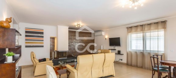 3 bedrooms Villa in Seixal, Portugal No. 177024 8