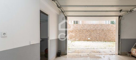 3 bedrooms Villa in Seixal, Portugal No. 177024 42