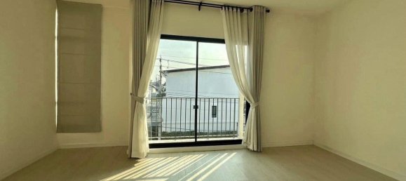 3 bedrooms Cafe / restaurant in Bangkok, Thailand No. 19985 2