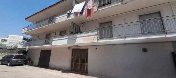 450m² Building in Santa Maria Capua Vetere, Italy No. 72664 4