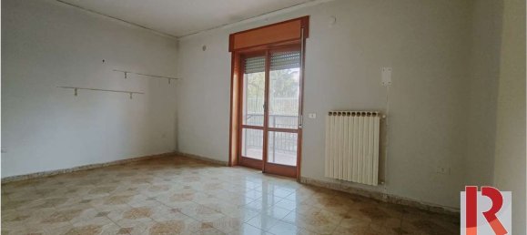 450m² Building in Santa Maria Capua Vetere, Italy No. 72664 8