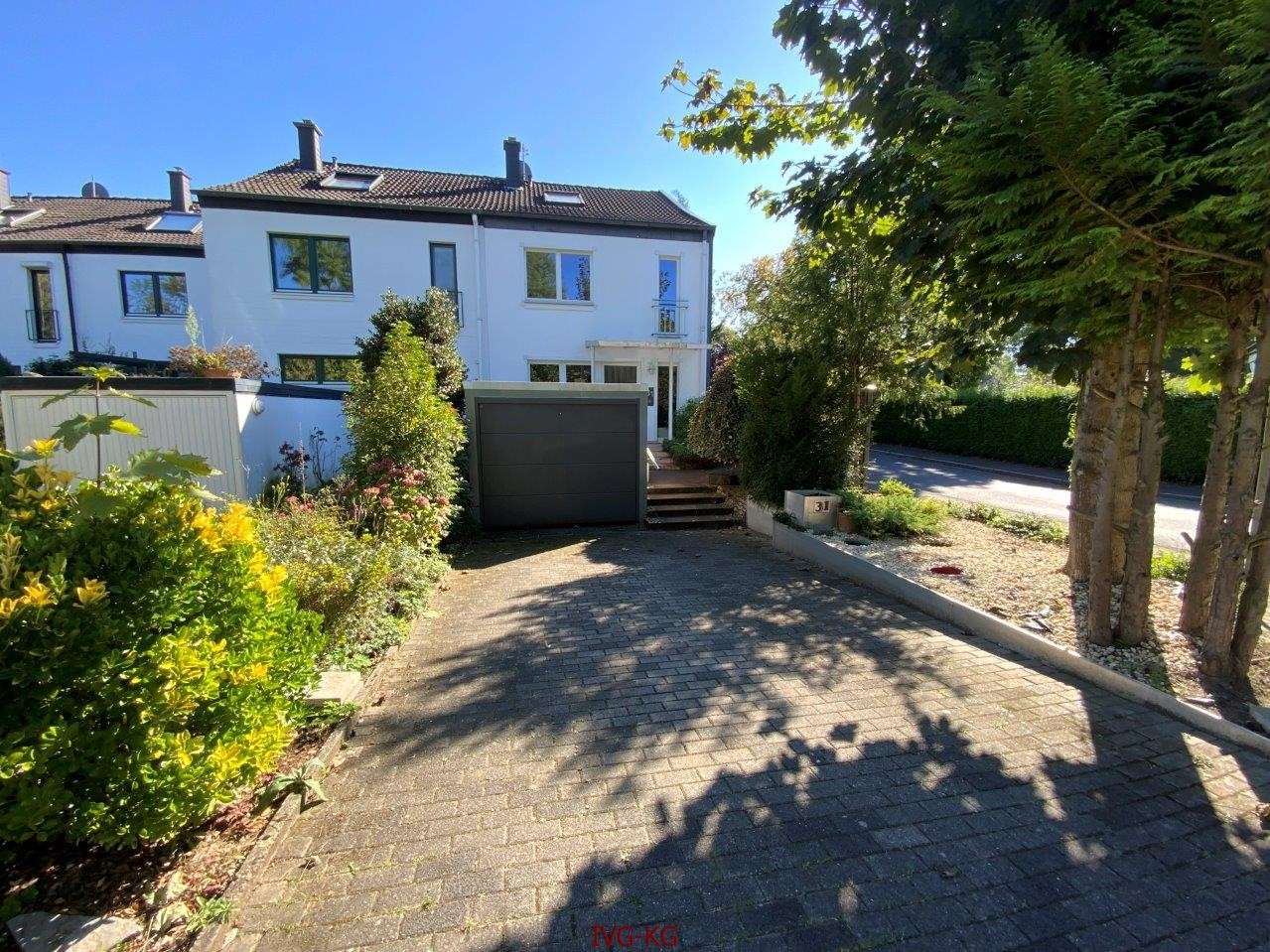 Таунхаус с 5 комнатами в Дюссельдорф, Германия № 25022