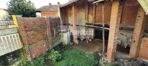 4 rooms House in Barone Canavese, Italy No. 109722 6