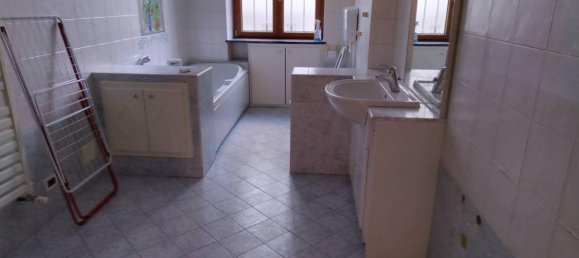 5غرفة شقة في Turin, Italy رقم 26374 75