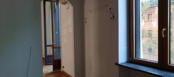 5غرفة شقة في Turin, Italy رقم 26374 30