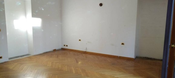 5غرفة شقة في Turin, Italy رقم 26374 63