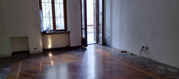 5غرفة شقة في Turin, Italy رقم 26374 40