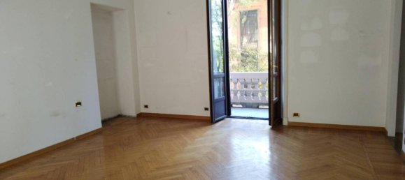 5غرفة شقة في Turin, Italy رقم 26374 36