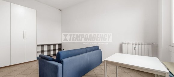 Studio in Milan, Italy No. 339065 3
