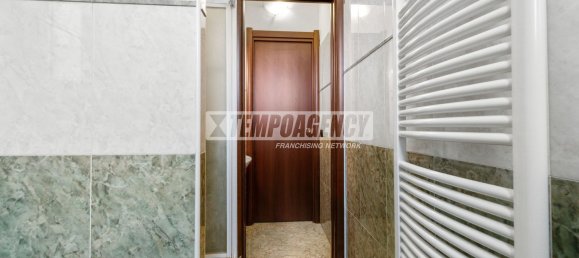 Studio in Milan, Italy No. 339065 9