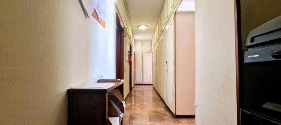 4-salle Appartement à Rome, Italy No. 191694 8