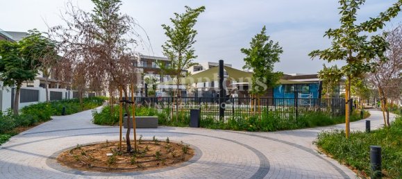 Villa de 5 dormitorios en Tilal Al Ghaf, UAE No. 120220 3