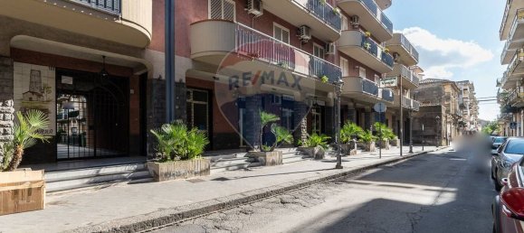 4 rooms Apartment in Aci Catena, Italy No. 88972 26