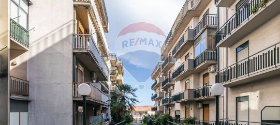 4 rooms Apartment in Aci Catena, Italy No. 88972 24