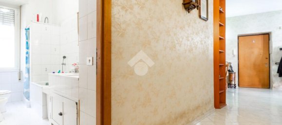 3 bedrooms Apartment in Rome, Italy No. 346204 22