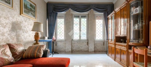 3 bedrooms Apartment in Rome, Italy No. 346204 4