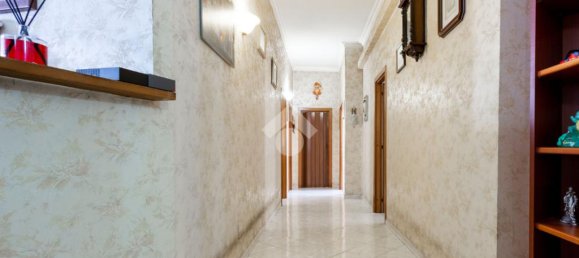 3 bedrooms Apartment in Rome, Italy No. 346204 8