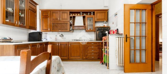 3 bedrooms Apartment in Rome, Italy No. 346204 13