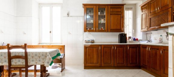 3 bedrooms Apartment in Rome, Italy No. 346204 10