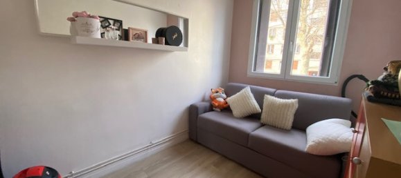 3 bedrooms House in Bobigny, France No. 170947 16