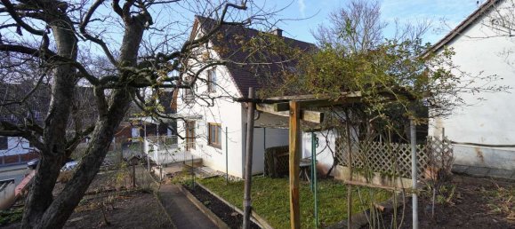 4 rooms House in Furth, Germany No. 35150 93