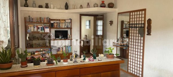 4 bedrooms Apartment in Nembro, Italy No. 287890 3