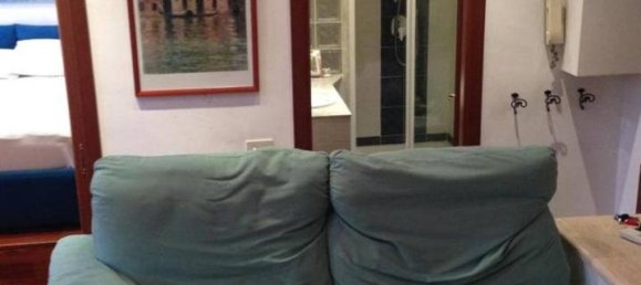 2-salle Appartement à Rome, Italy No. 19530 34