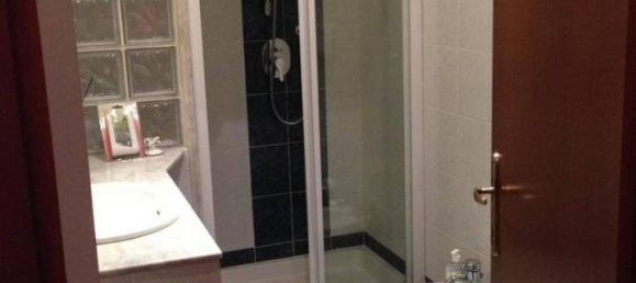 2-salle Appartement à Rome, Italy No. 19530 18