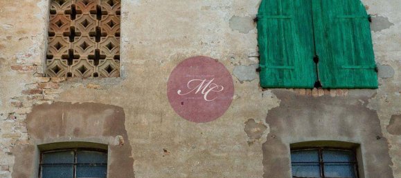 4 bedrooms House in Ravenna, Italy No. 213658 4