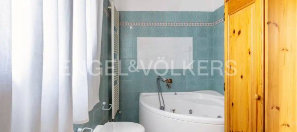 4 bedrooms Villa in Porto Valtravaglia, Italy No. 236122 14